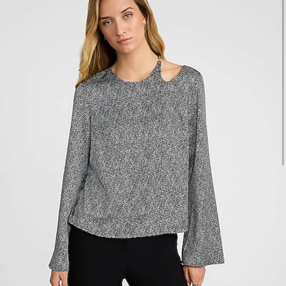 Women's Black and White Top